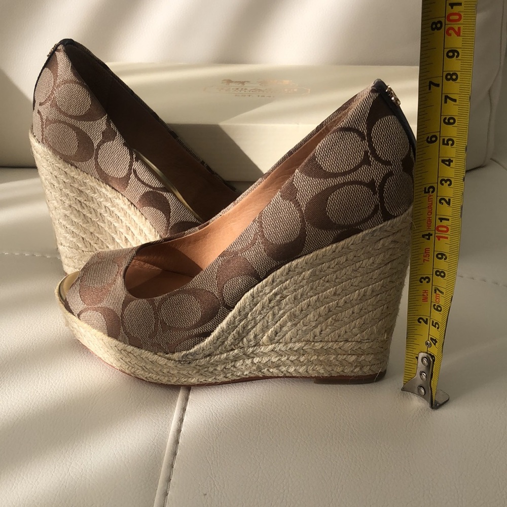 COACH | Signature Peep Toe Wedges size 6 - Picture 6 of 6